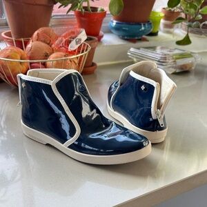 Rare Stylish Navy Blue Boots from Rivieras French Brand